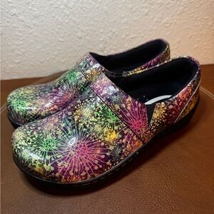 Klogs Multicolor Burst Dandelion Floral Slip-On Clogs Non Slip Ortho Shoes